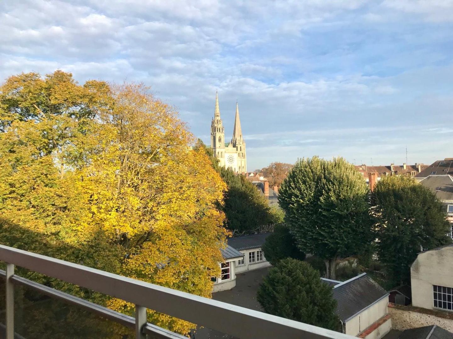 Le Casanova - Appartement avec parking et balcon vue Cathédrale Chartres Esterno foto